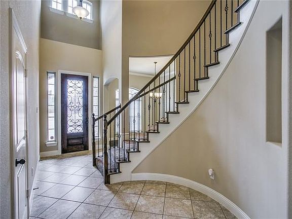 5th image of 1817 Berkley Dr