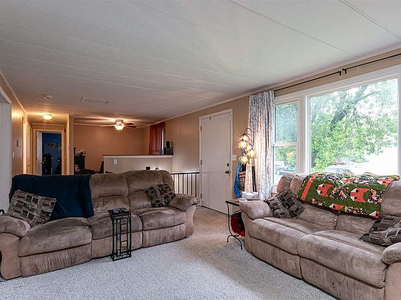 5th image of 1302 Hale Dr
