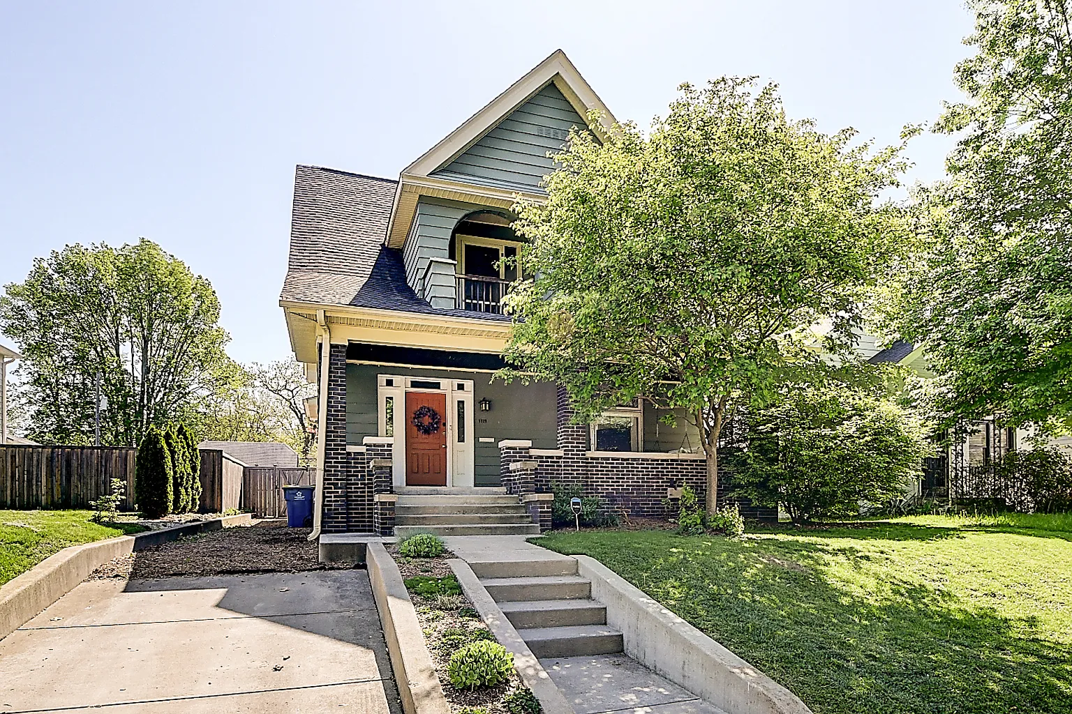 1119 N Temple Ave photo 1
