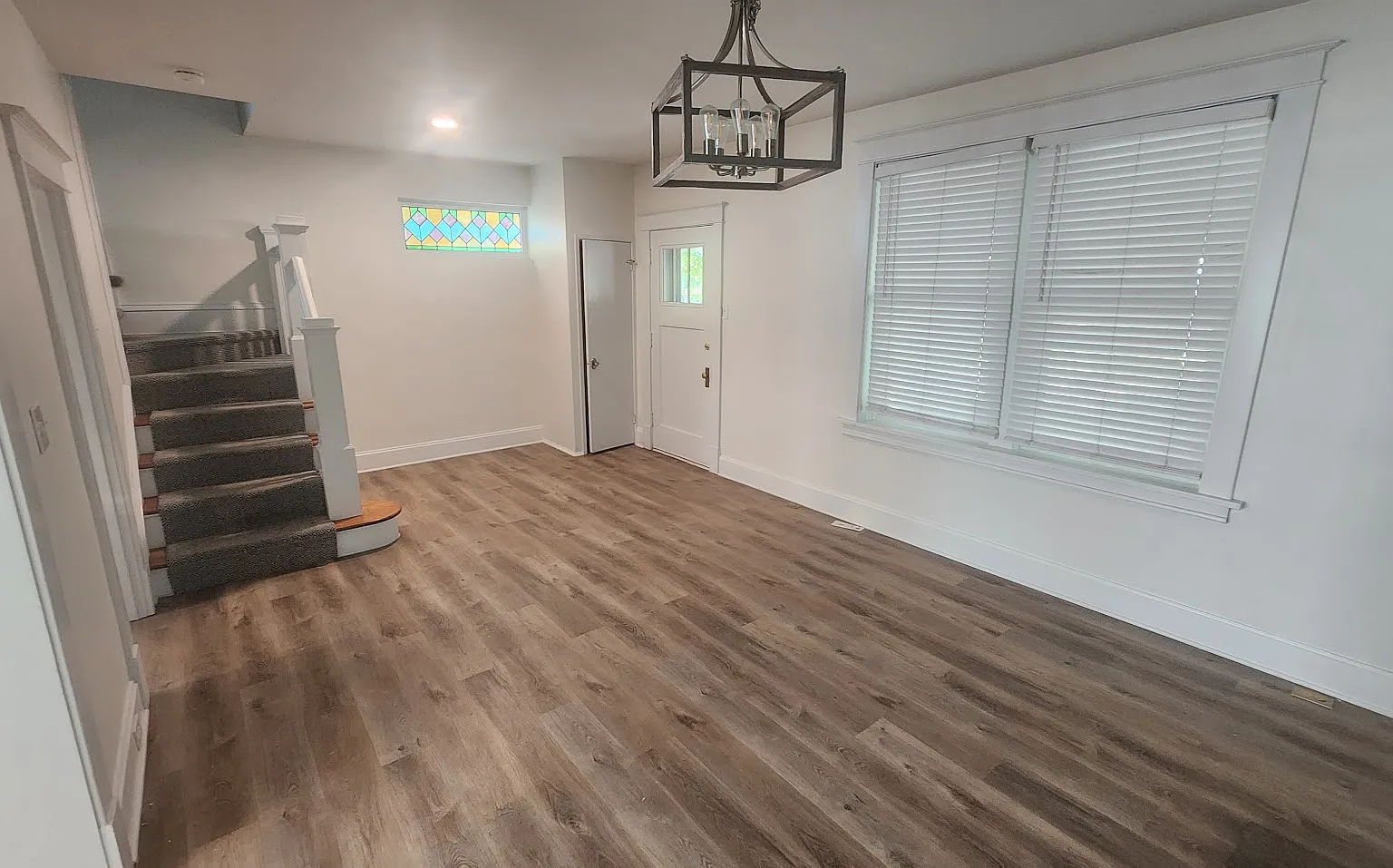 4 bed, 1896 sqft, $3,400 — Photo 3