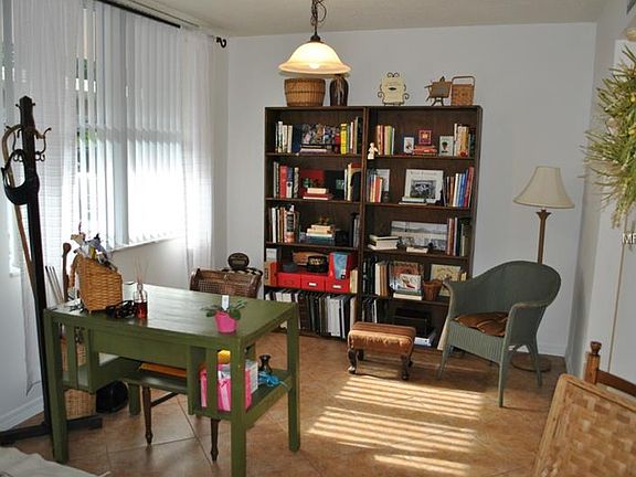 5th image of 4720 Locust St NE APT 115