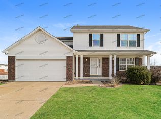 4 Sunset Green Ct, O'Fallon, MO 63366