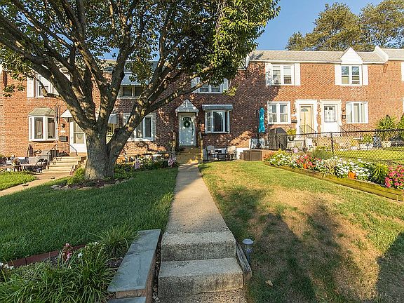 2nd image of 621 S Garfield Ave