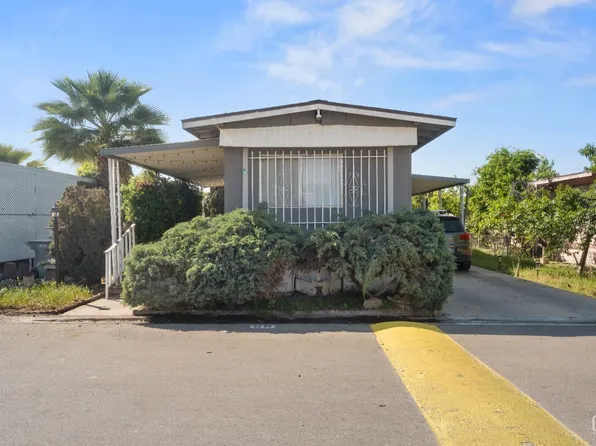 2042 Girard St #68, Delano, CA 93215