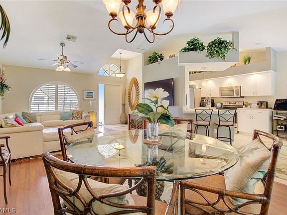 5th image of 2530 SW 38th St