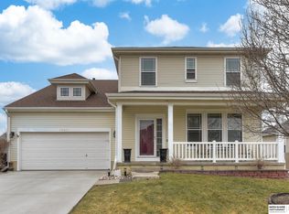16407 Aurora St, Omaha, NE 68136