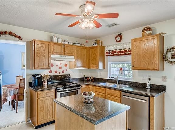 3rd image of 109 Pleasant Grove Ln