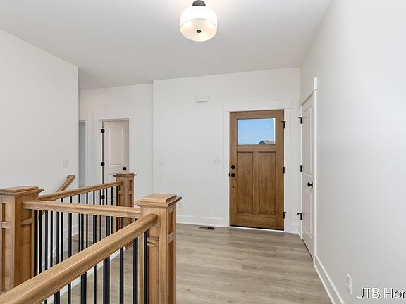 5th image of 6612 Inwood Ridge Dr NE