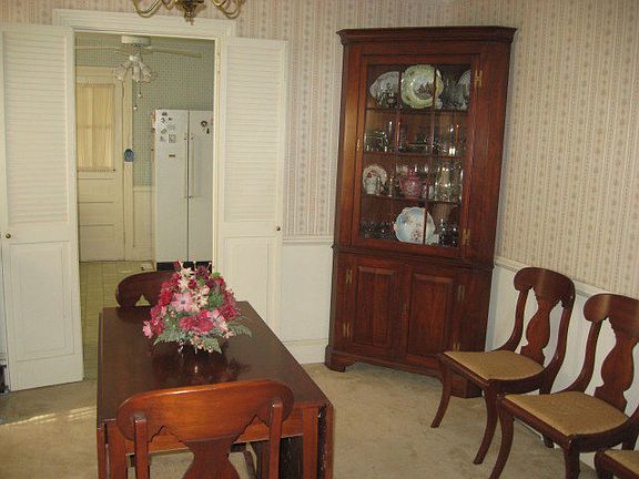 4th image of 521 N Lunenburg Ave