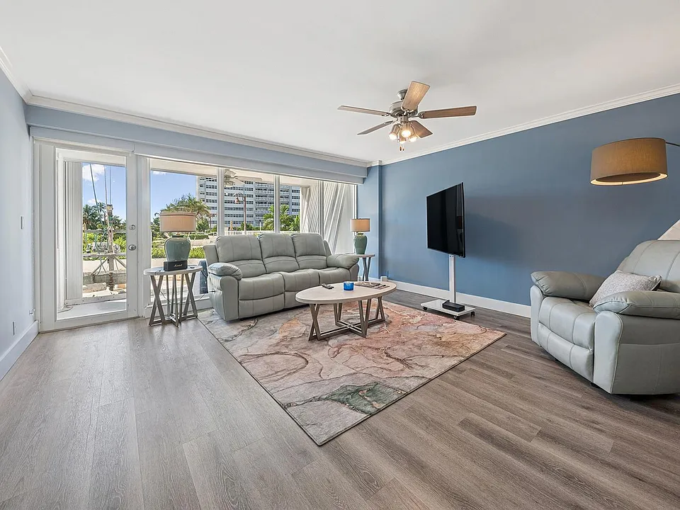 2000 S Ocean Dr #208