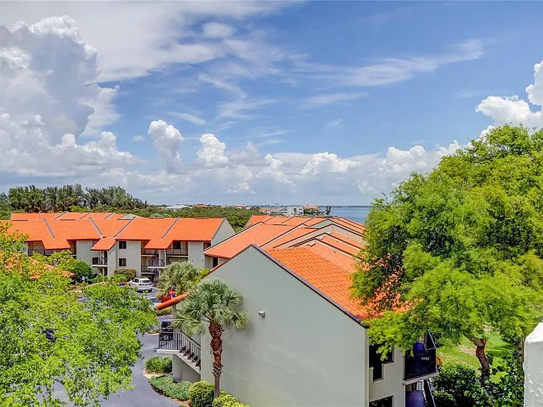 1575 Pinellas Bayway Way S #1575 — Photo 73