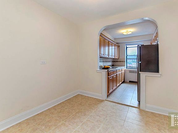 3rd image of 420 W 206th St APT 3J