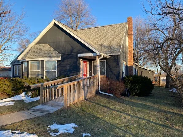 115 S Oakwood Street, Tomah, WI 54660