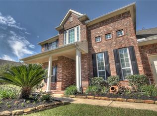 17611 Cloverview Dr, Tomball, TX 77377