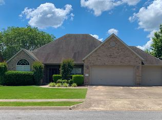 1102 Lexington Cir, Springdale, AR 72762