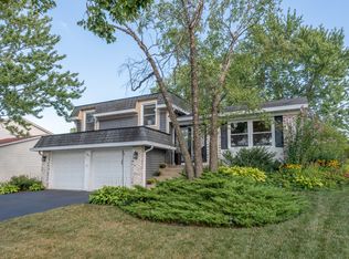 1687 Berkshire St, Glendale Heights, IL 60139