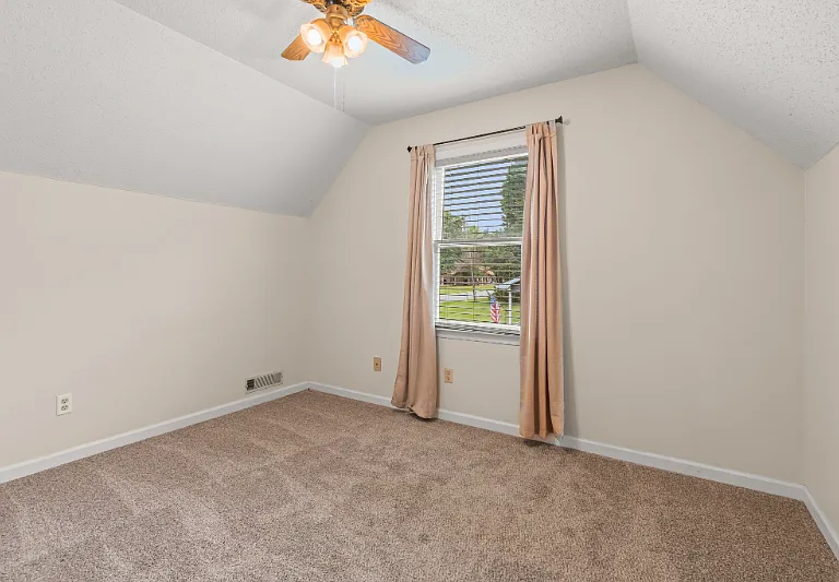 318 W Dalton Rd — Photo 12