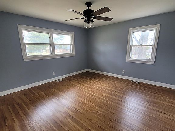5th image of 75 Grandview Dr