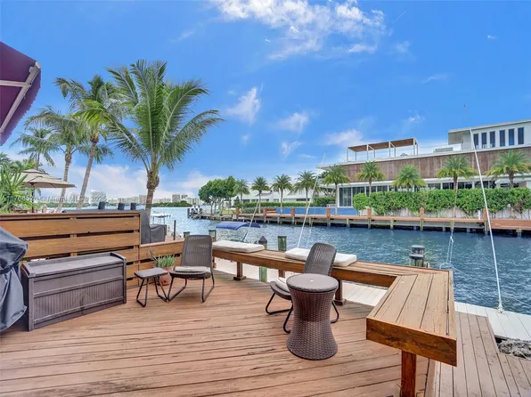 2686 NE 135th St, North Miami, FL 33181