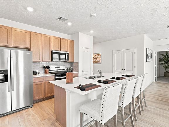2nd image of 25415 Alpine Switchback Dr