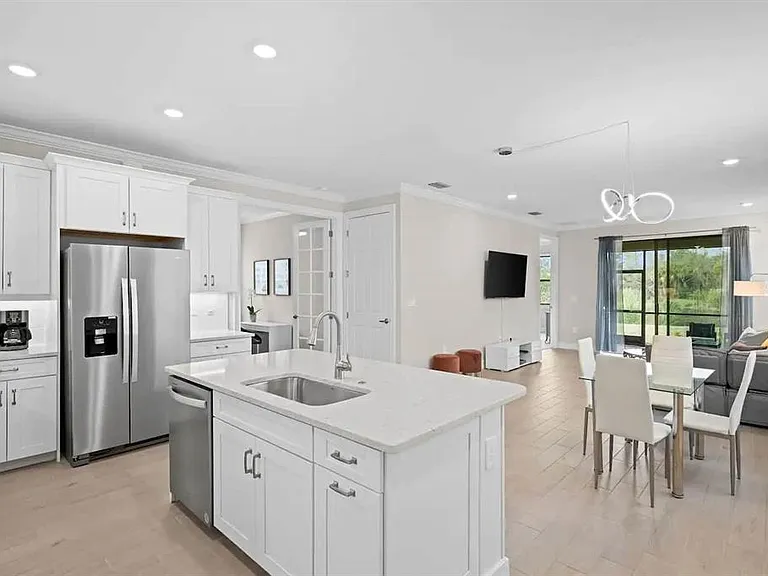 245 Teramo Way — Photo 4