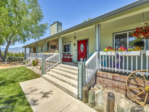 1374 Porter Dr, Minden, NV 89423