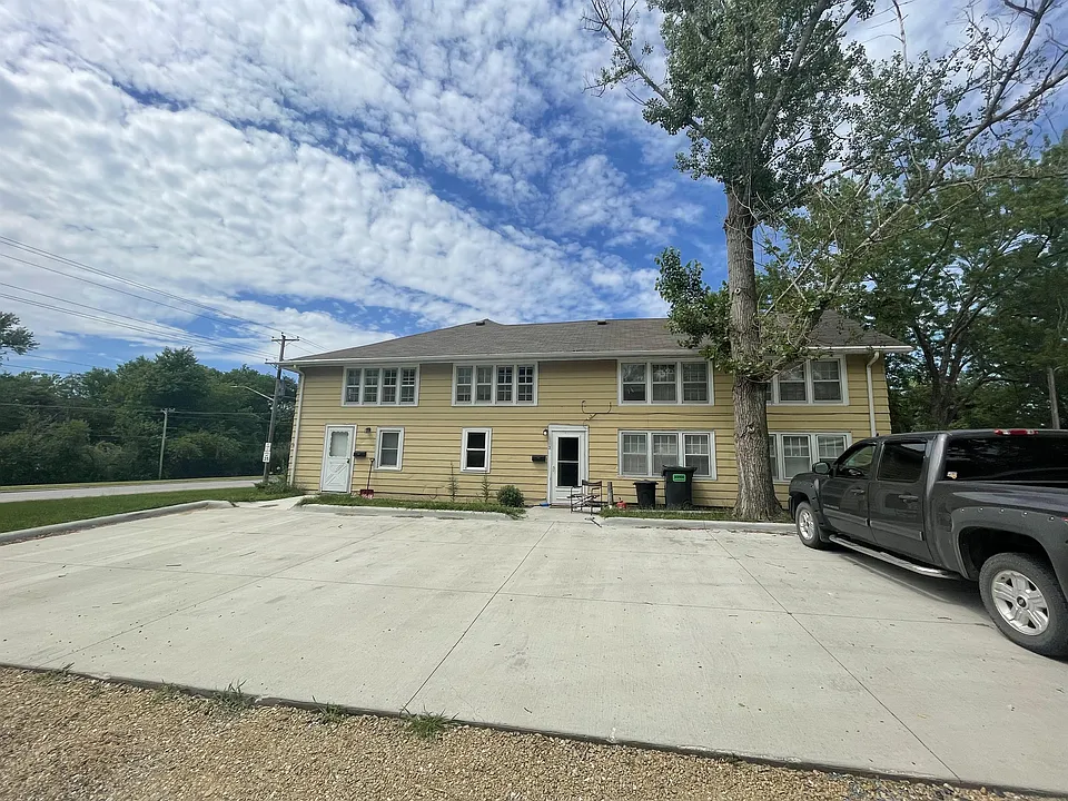 2006 Grand Ave #1