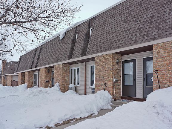 2nd image of 228 13th Ave E