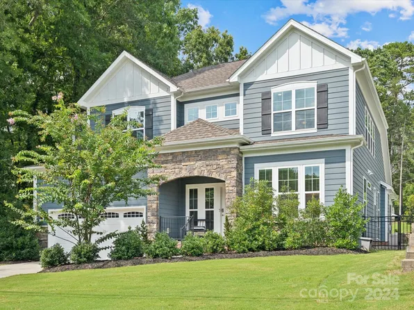 6931 Providence Ln W, Charlotte, NC 28226