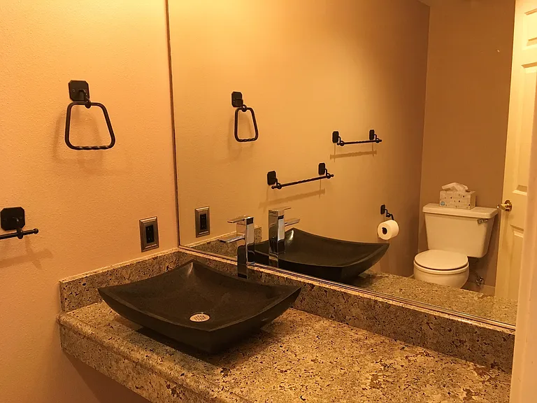 15 NW Portland Ave #112 — Photo 8