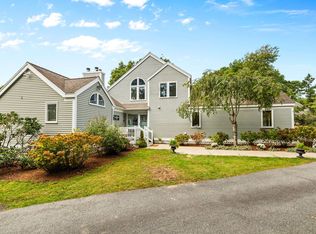 264 Hill And Plain Rd, East Falmouth, MA 02536