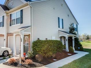 2075 Commons Circle Dr, Batavia, OH 45103