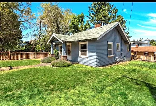 1206 NW Elgin Ave Photo 1