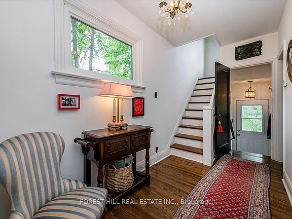 2nd image of 131 Toronto St