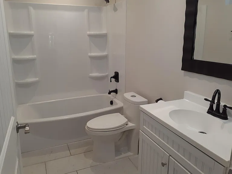 333 Bond St #1/2 — Photo 11