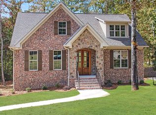 1071 Creel Dr, Moody, AL 35004