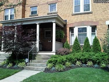1st image of 1364 W 112th St