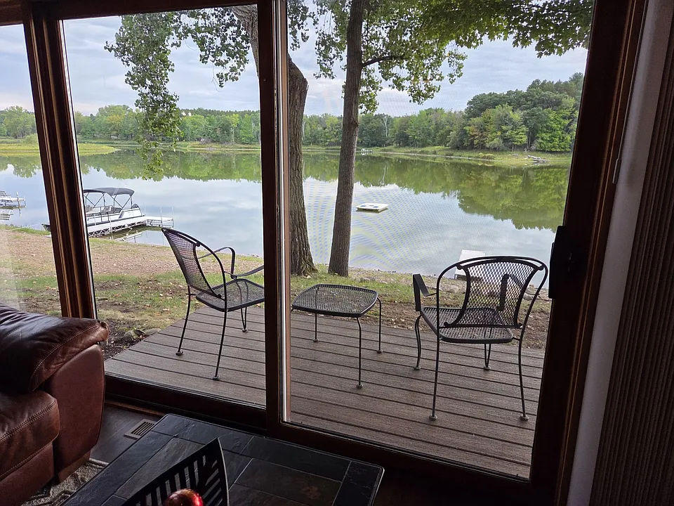 2184 Island Dr