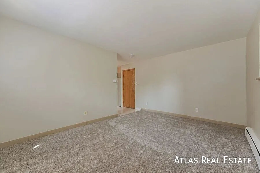 Available now, Just Blocks from Lowry Park & ACC Lowry Campus — Photo 3