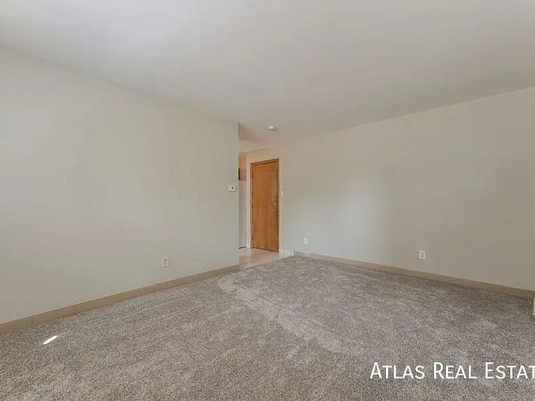 510 N Dayton St #7 — Photo 3