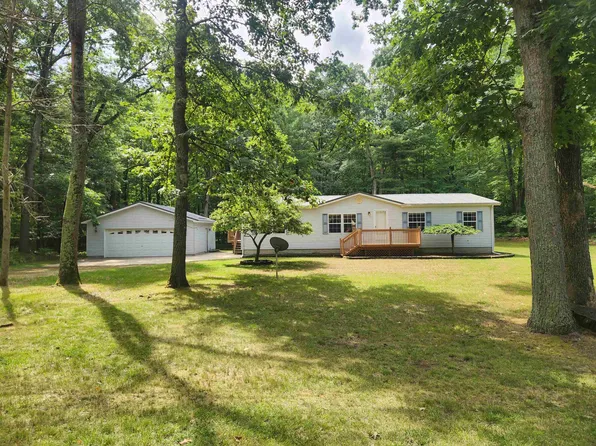 1741 Ironwood Ct, Farwell, MI 48622