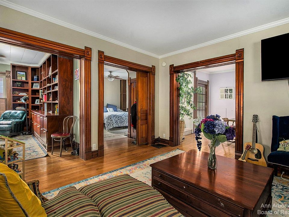 616 S Main St Chelsea, MI Zillow