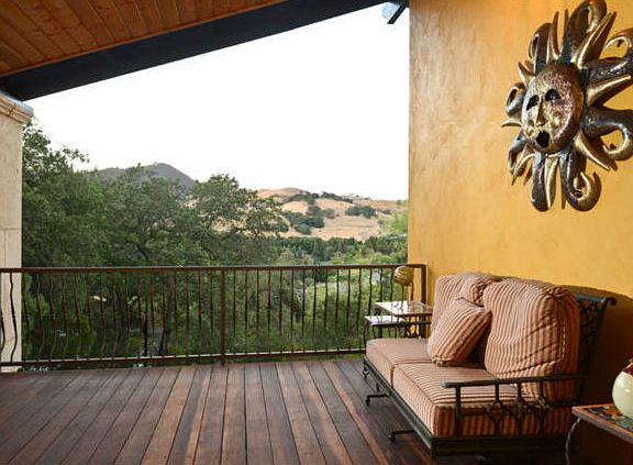 4th image of 2145 Lilac Ln