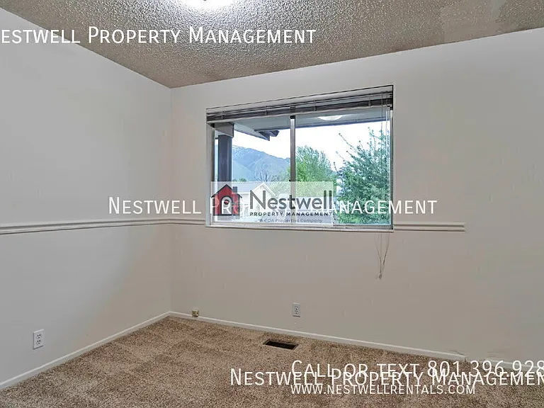 815 E Dusty Rock Pl — Photo 25