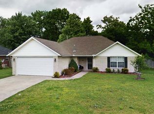 44 W Northaven St, Farmington, AR 72730