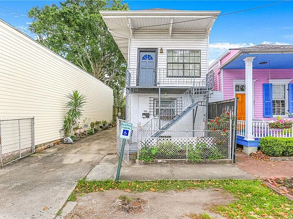 2nd image of 1018 Delachaise St