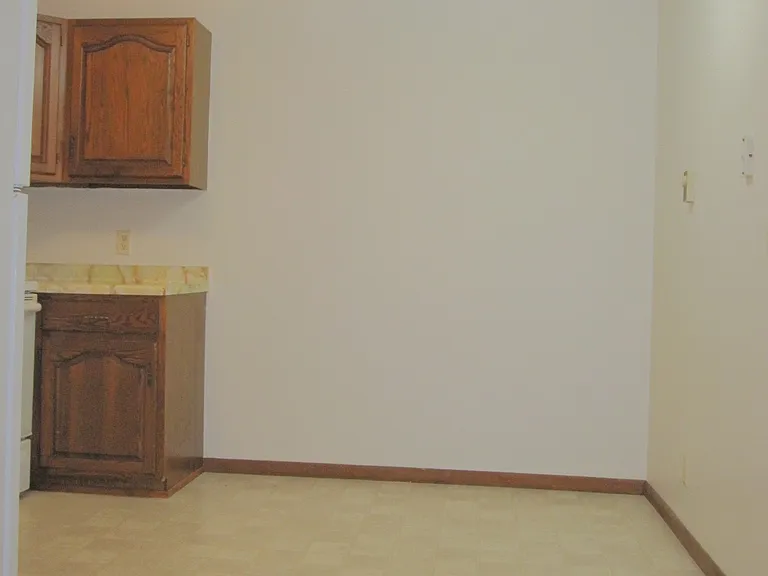 102 Bridge Ave #6 — Photo 6