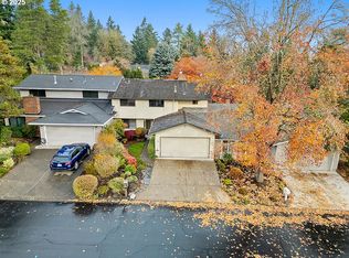 9 Britten Ct, Lake Oswego, OR 97035