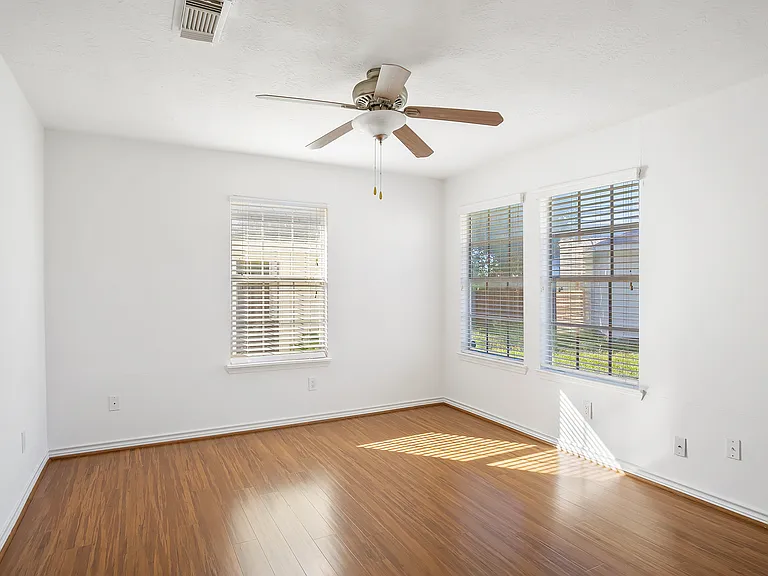 1253 Du Barry Ln — Photo 11