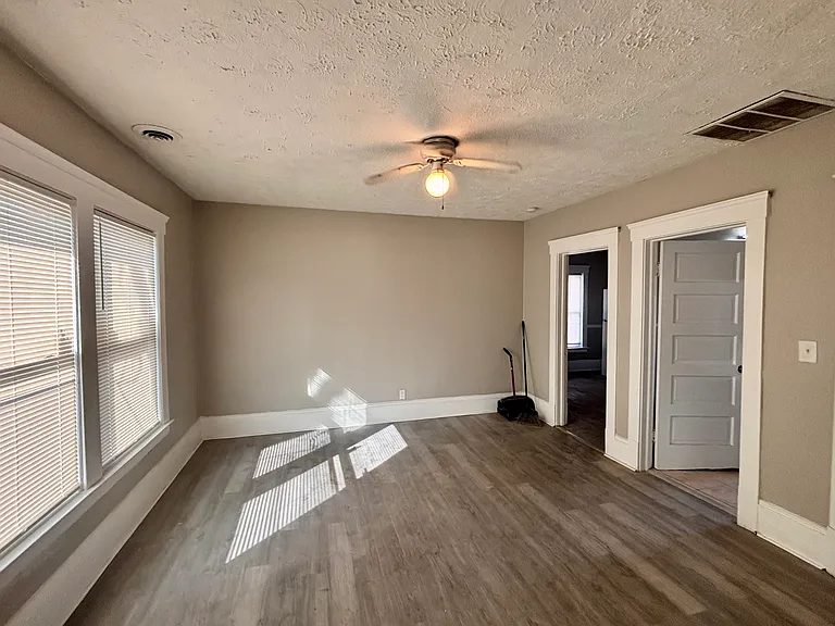 7411 Cornelia Ave #2 — Photo 19